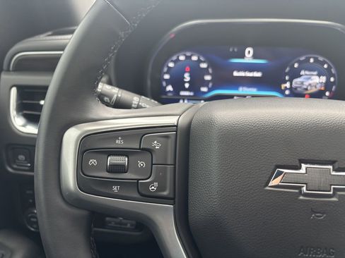 Used 2023 Chevrolet Tahoe Z71 w/ Z71 Off-Road Package image 14