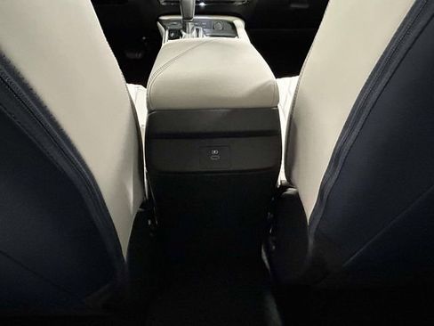 New 2026 Nissan Sentra SL FWD image 10
