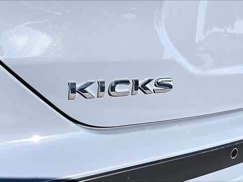 Certified 2024 Nissan Kicks SR w/ SR Premium Package image 28