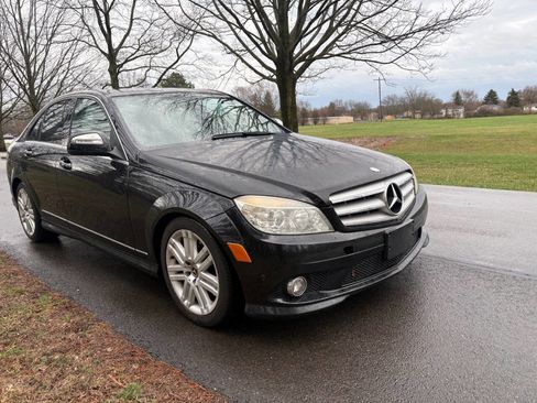 Used 2009 Mercedes-Benz C 300 4MATIC Sedan image 4
