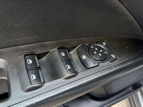 Used 2020 Ford Fusion SE image 22