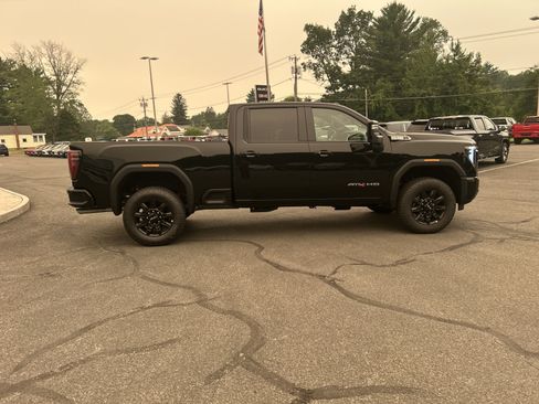 New 2026 GMC Sierra 3500 AT4 w/ AT4 Premium Plus Package AWD/4WD image 17