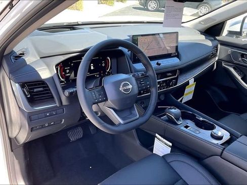 New 2026 Nissan Rogue Platinum w/ Platinum Premium Package AWD/4WD image 5