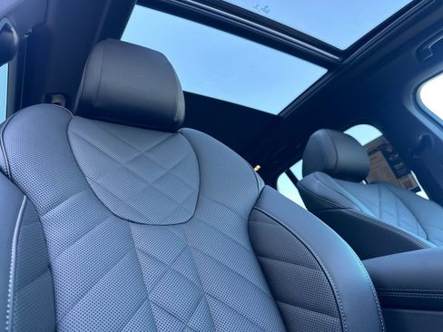 Used 2026 BMW X5 xDrive50e w/ M Sport Package image 21