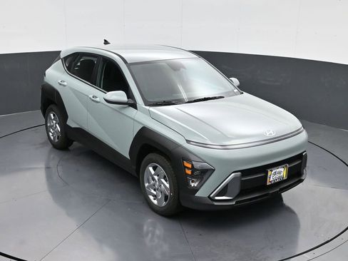 New 2026 Hyundai Kona SE image 15