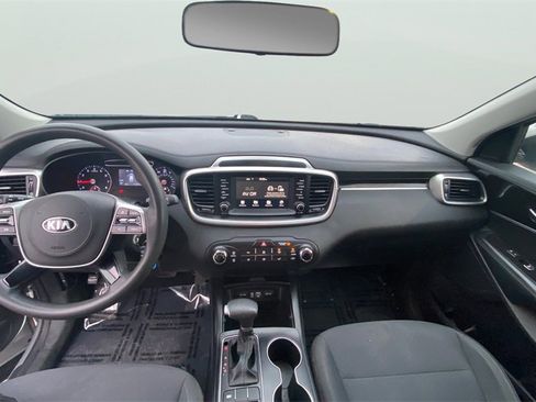 Used 2020 Kia Sorento LX image 22