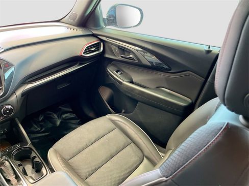 Used 2023 Chevrolet TrailBlazer RS w/ Convenience Package image 22