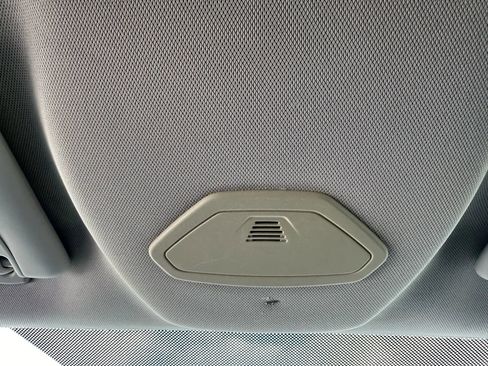 Used 2015 Ford Focus SE image 25