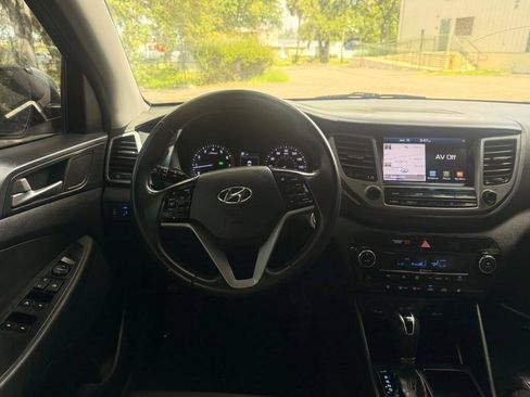 Used 2018 Hyundai Tucson SEL Plus w/ Cargo Package FWD image 13