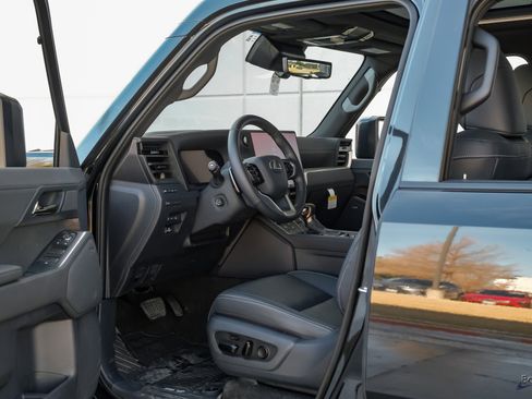 Used 2025 Lexus GX 550 550 Luxury+ HUD Traffic Jam As w/ Accessory Package (2T) image 35