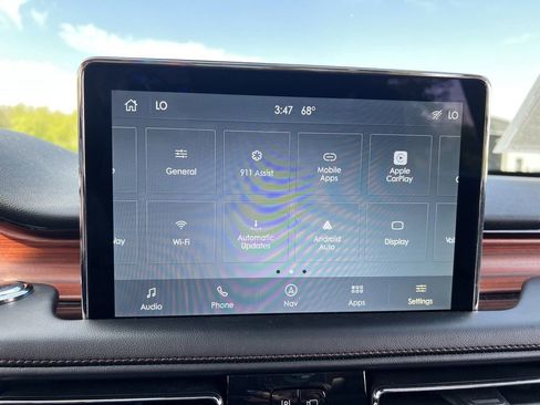 Used 2024 Lincoln Aviator Reserve AWD/4WD image 21