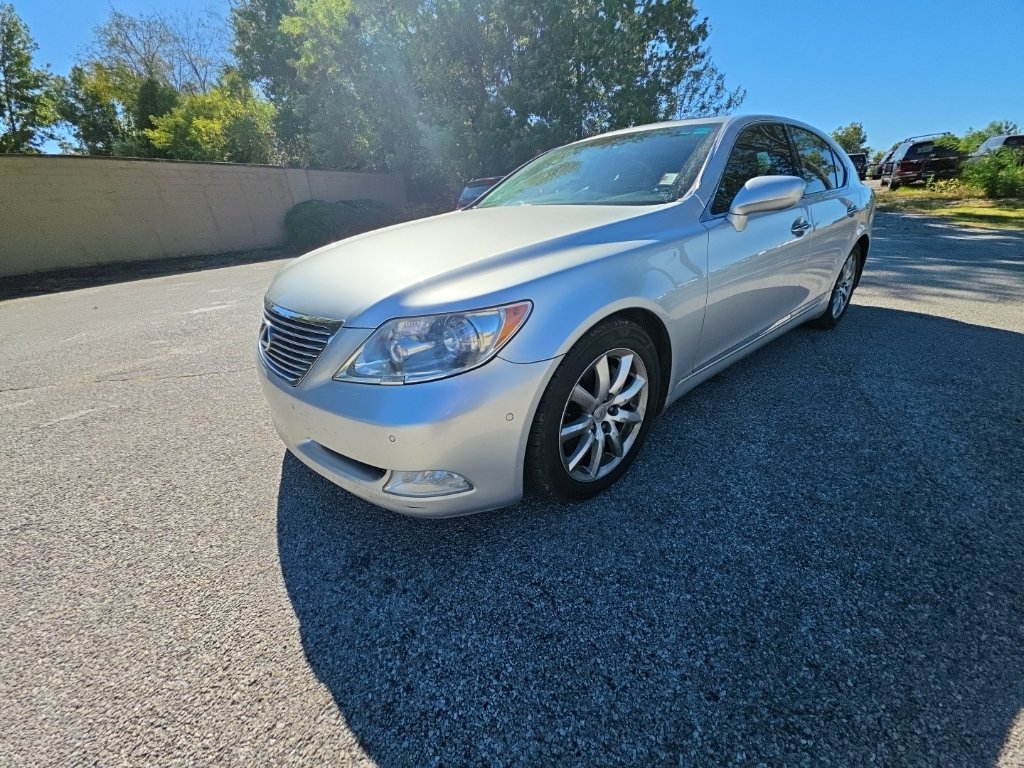 Used 2008 Lexus LS 460 RWD image 1