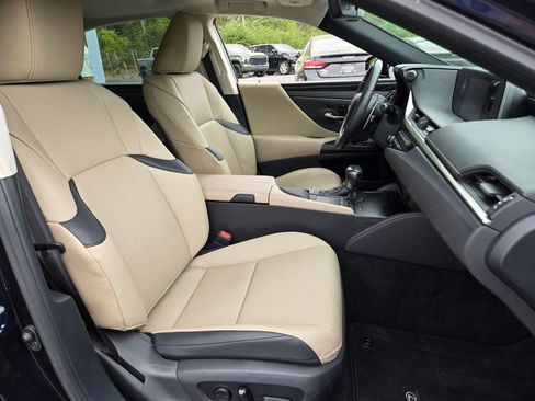 Used 2020 Lexus ES 350 w/ Premium Package FWD image 11