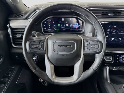 Used 2023 GMC Sierra 1500 Denali w/ Technology Package AWD/4WD image 11