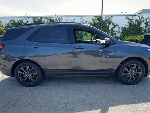 Certified 2022 Chevrolet Equinox RS w/ RS Leather Package AWD/4WD image 9
