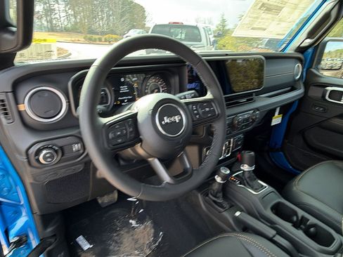 New 2026 Jeep Gladiator Sport image 20