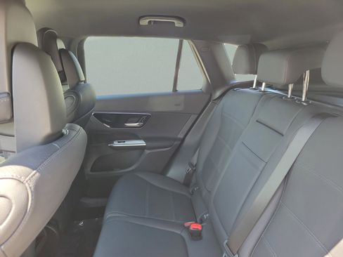 Certified 2026 Mercedes-Benz GLC 300 image 8