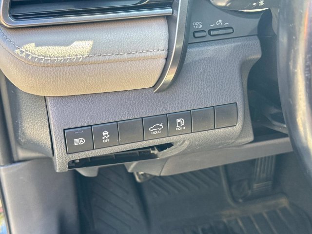 Used 2019 Toyota Camry SE w/ Audio Package FWD image 29