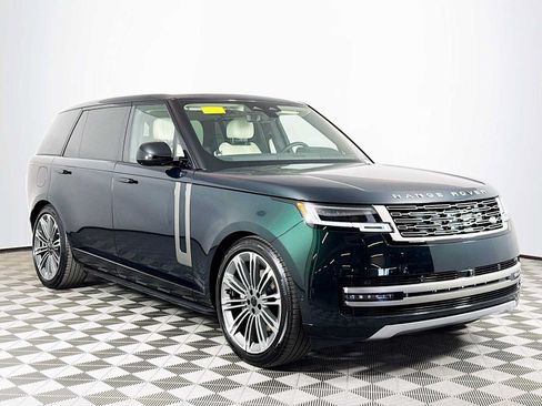 New 2026 Land Rover Range Rover Long Wheelbase SE AWD/4WD image 3