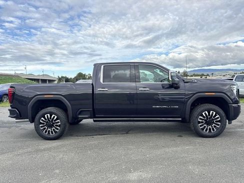 New 2026 GMC Sierra 2500 Denali Ultimate w/ Max Trailering Package image 3