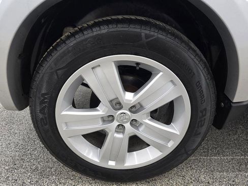 Used 2011 Dodge Nitro Heat RWD image 32