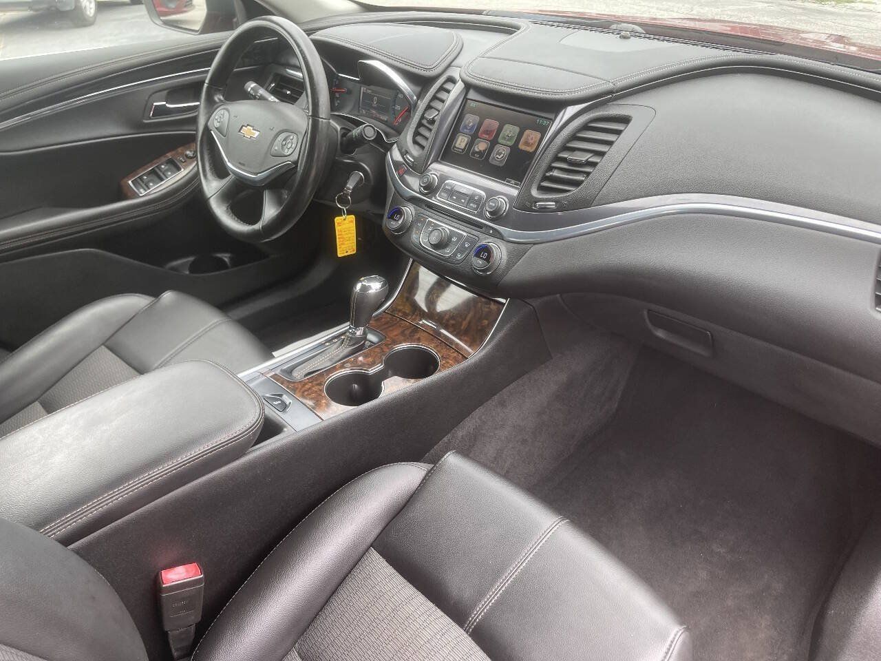 Used 2015 Chevrolet Impala LT FWD image 20
