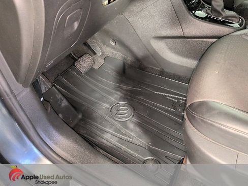 Used 2018 Buick Encore Preferred image 13