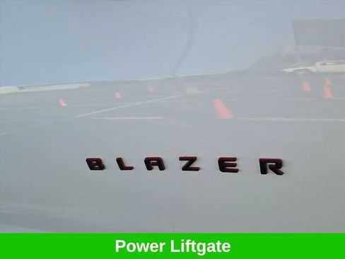 Used 2023 Chevrolet Blazer LT w/ Sound & Technology Package FWD image 18