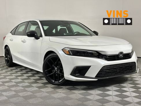 Used 2023 Honda Civic Sport image 1