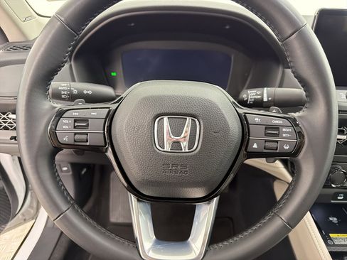 Used 2023 Honda Accord Touring image 16