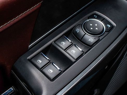 Used 2023 Ford F150 Lariat w/ Equipment Group 502A High image 10