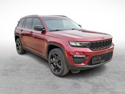 Used 2023 Jeep Grand Cherokee Limited w/ Black Appearance Package