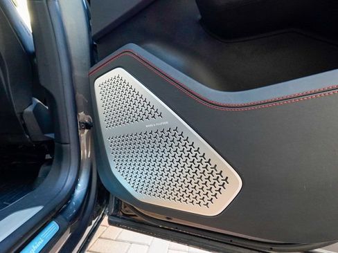 Used 2019 Lamborghini Urus AWD/4WD image 95