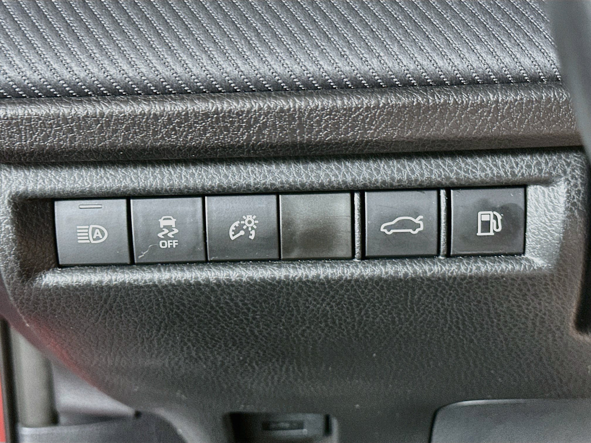 Used 2026 Toyota Camry SE w/ Convenience Package FWD image 17