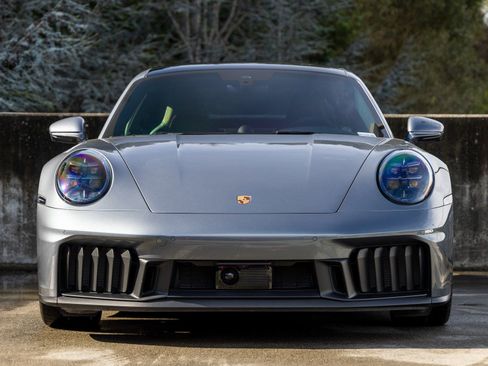 Certified 2025 Porsche 911 Carrera GTS RWD image 8