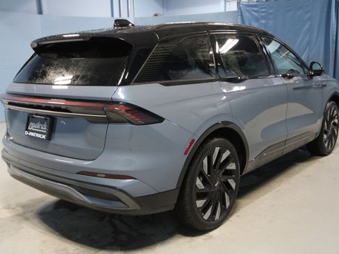 New 2026 Lincoln Nautilus Reserve w/ Jet Appearance Package image 38