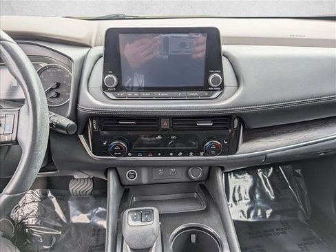 Used 2021 Nissan Rogue SL image 12