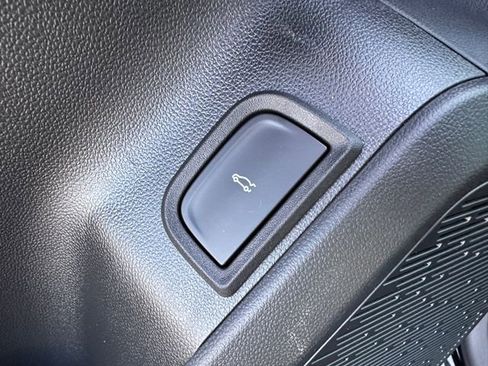 New 2026 GMC Terrain Elevation w/ Elevation Premium Package image 23