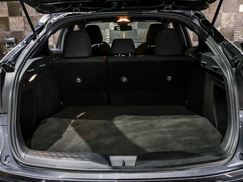 Used 2019 Toyota C-HR XLE FWD image 50