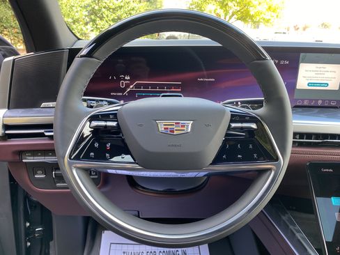 Used 2026 Cadillac Escalade Sport w/ Touring Package image 19