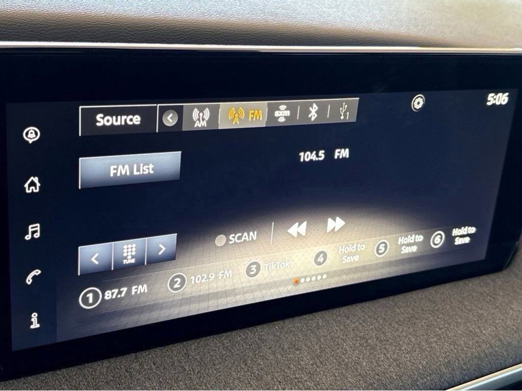 Used 2025 Nissan Kicks SV FWD image 19