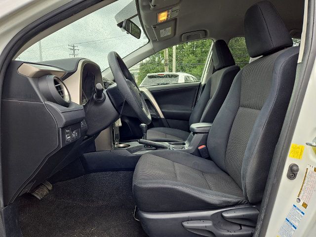 Used 2014 Toyota RAV4 LE AWD/4WD image 13
