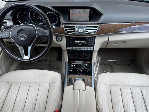 Used 2014 Mercedes-Benz E 350 4MATIC Sedan image 17