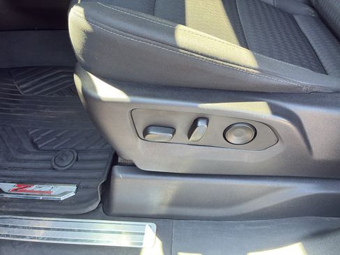 Used 2022 Chevrolet Silverado 1500 RST AWD/4WD image 28