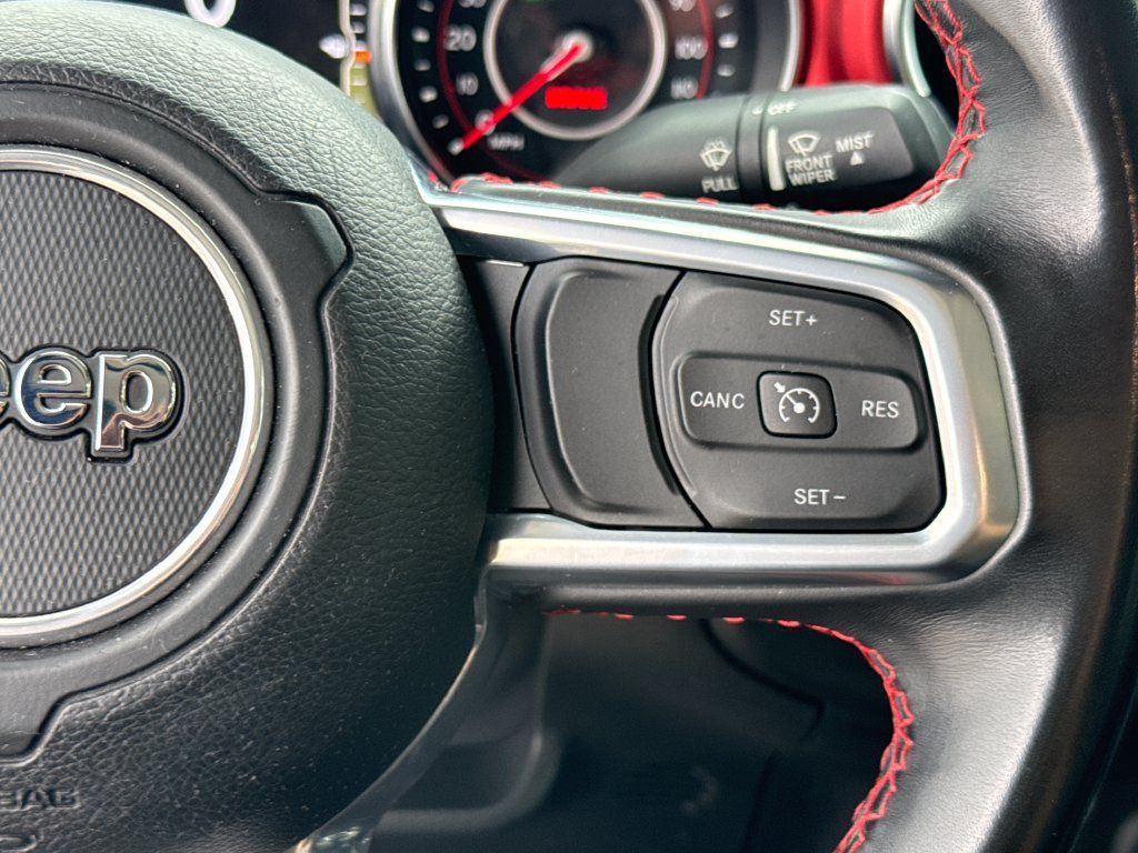 Used 2020 Jeep Gladiator Rubicon AWD/4WD image 16