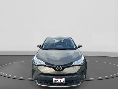 Used 2021 Toyota C-HR LE FWD image 3