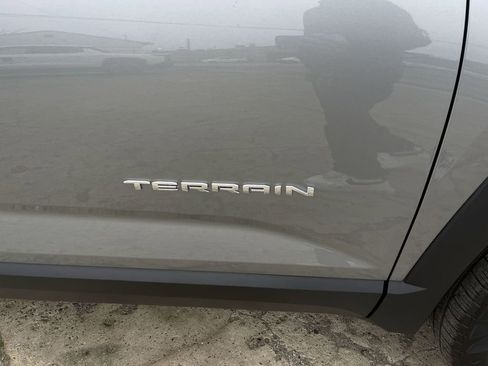 New 2026 GMC Terrain Elevation w/ Elevation Premium Package image 31