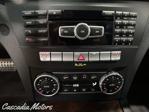 Used 2014 Mercedes-Benz C 300 4MATIC Sedan image 34