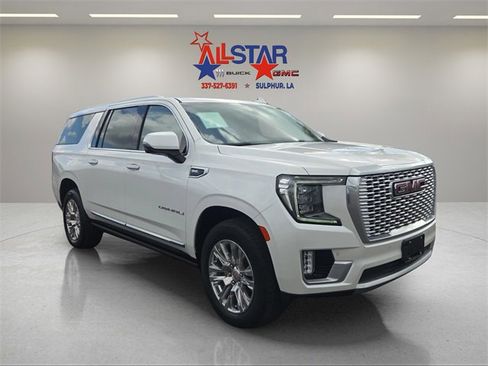 Used 2022 GMC Yukon XL Denali image 1