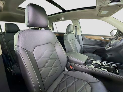 New 2026 Volkswagen Atlas SE FWD image 29